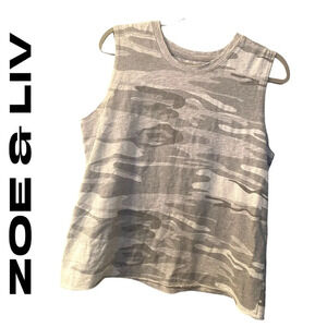 Zoe & Liv Grey Camouflage Sleeveless Shirt. Muscle Shirt​